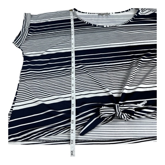 M.I.K.O. Plus Blue and White Pullover Striped Cap Sleeve Top Size 2X - Picture 9 of 13